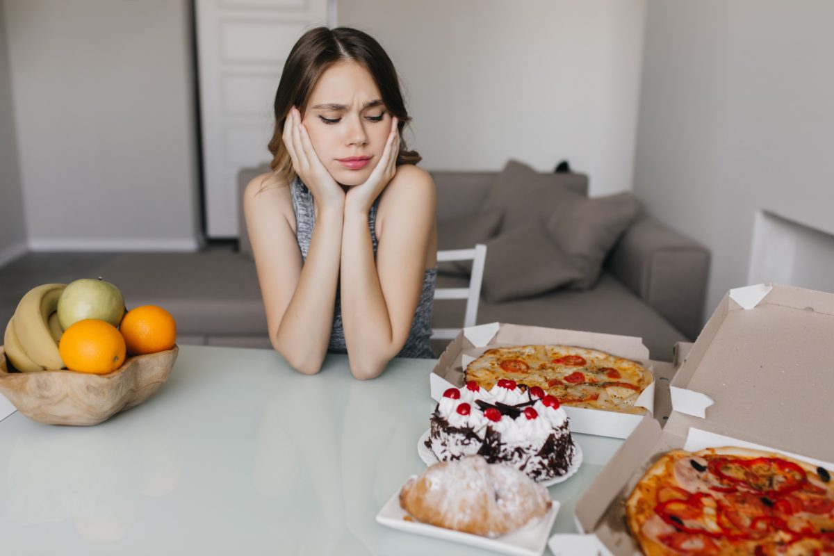 Como evitar a culpa e comer sem peso na consciência